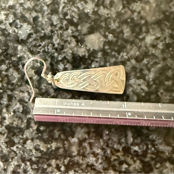 Celtic design handmade sterling silver dangle earrings - Picture 4 of 4